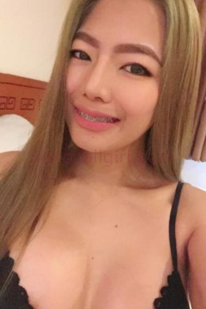KL Escort Girl Attractive young Chinese woman with braces, a Local Chinese Escort in Kuala Lumpur. Malaysia Sex Service