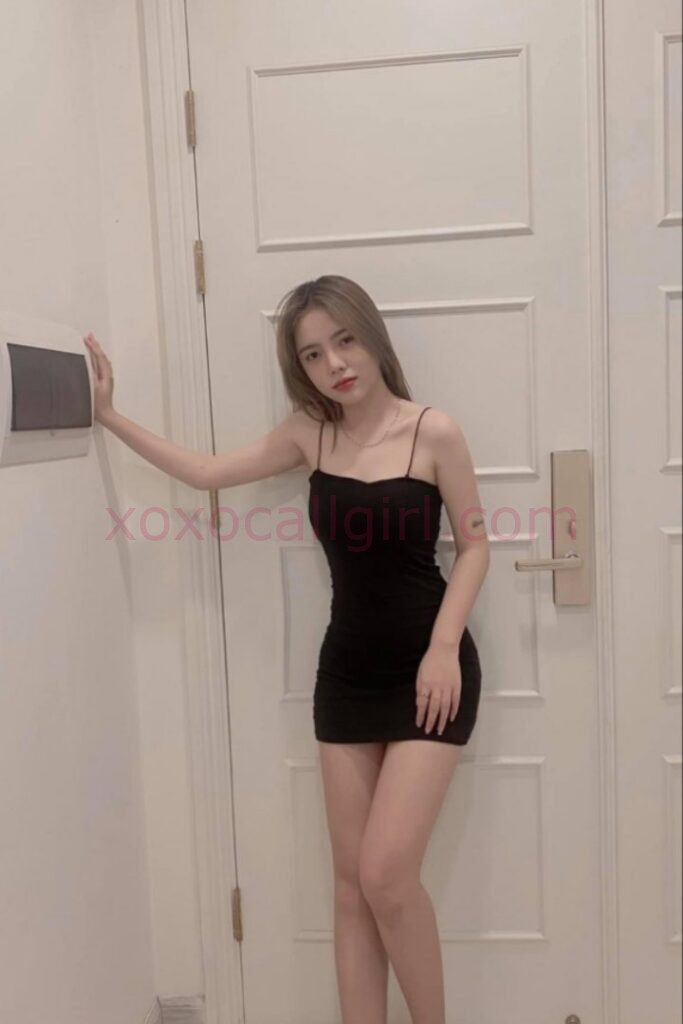 KL Escort Girl Vietnam Escort Sally in KL wearing a black dress Malaysia Sex Service